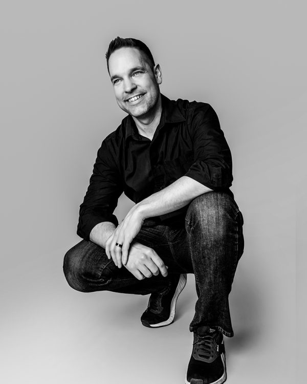 Jonathan Éthier, designer graphique et chargé de projet - sept24